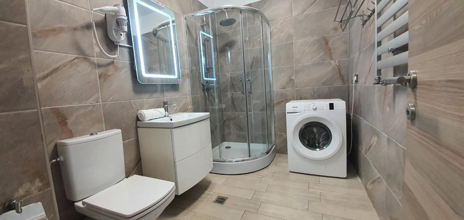 Alezzi Luxury Apartment Spa Resort Piscina Incalzita Sauna Parking Navodari Exterior photo